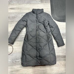 The North Face Women's Charcoal Puffer Coat